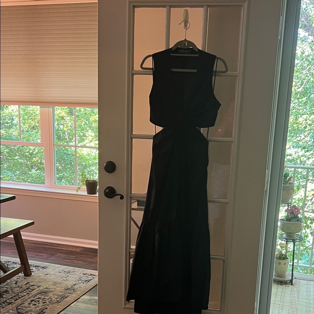 Dress Forum Black with cutouts